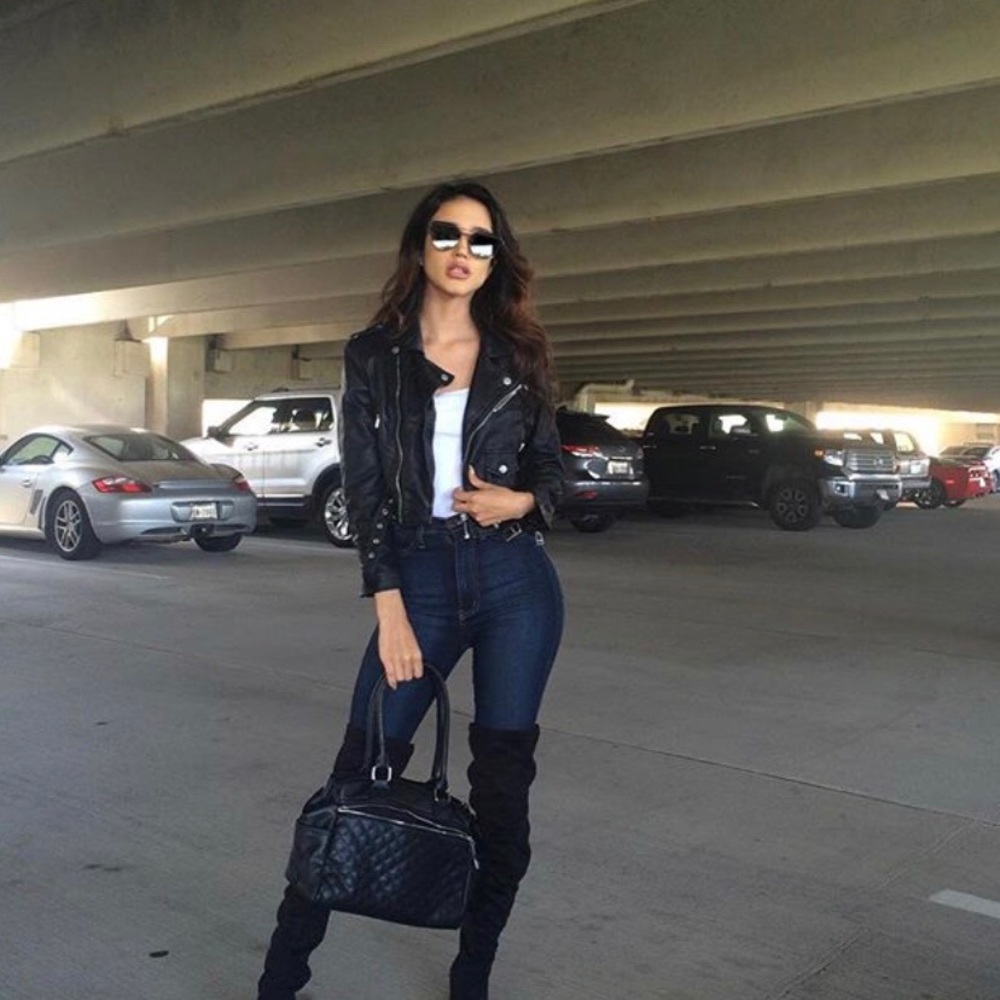 Dark blue dark wash high waisted skinny jeans